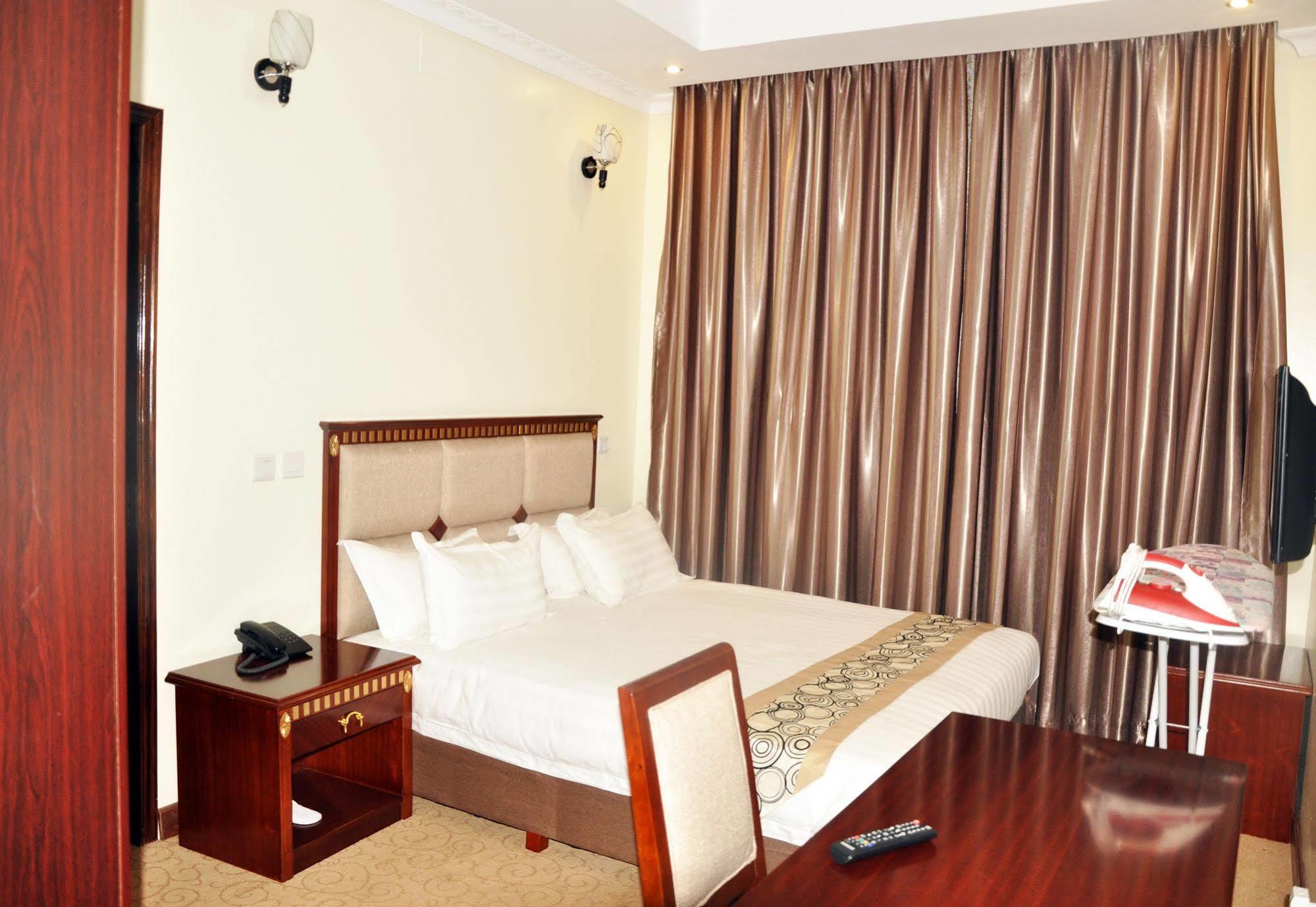 Great Seasons Hotel Kigali Exterior photo